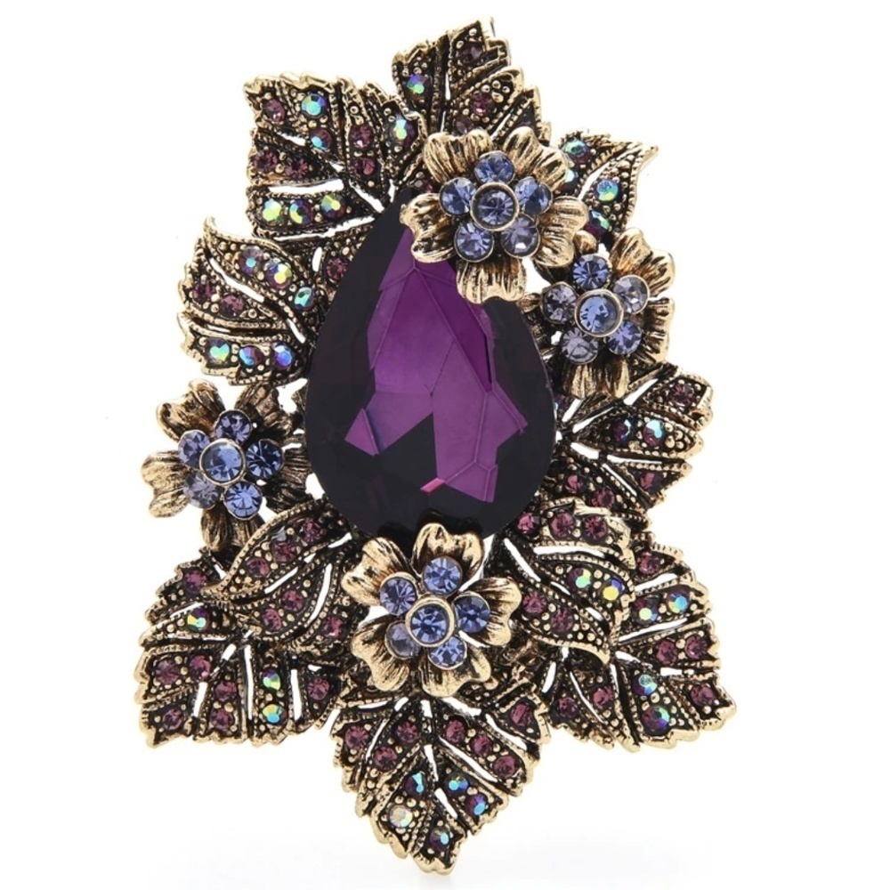 Vintage Floral Leaf Brooch – Purple Gem Statement Pin – Antique-Style Gift